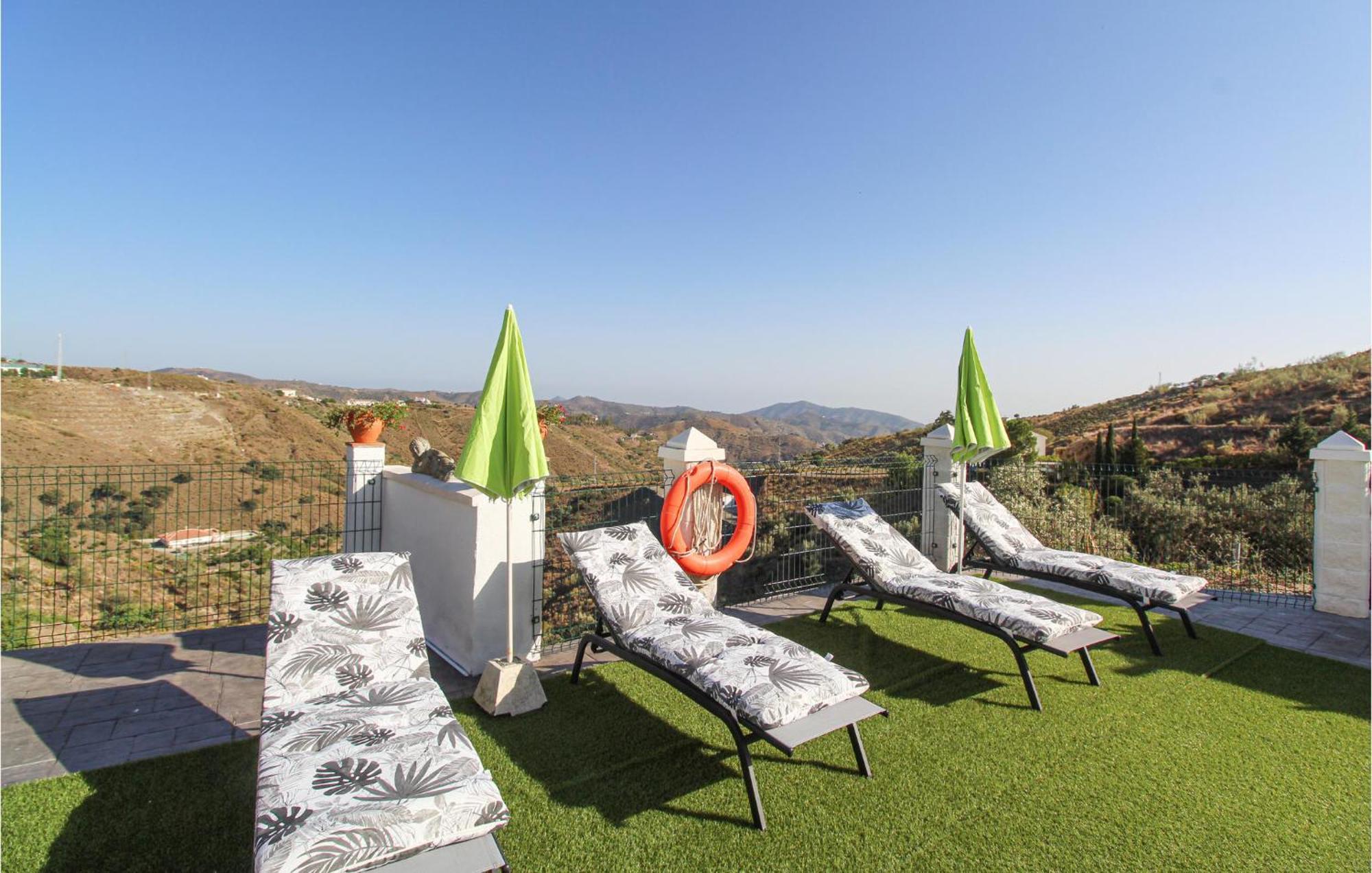 4 Bedroom Gorgeous Home In Sedella Dış mekan fotoğraf